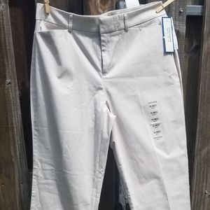 Women Dockers Khaki Size 10M